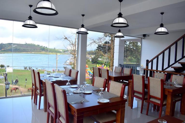 Royal Lake Hotel Nuwara Eliya Exterior photo